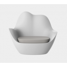 sabinas lounge chair