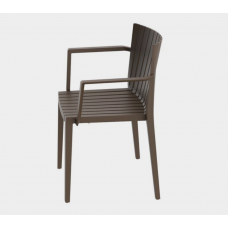spritz chair with armrests